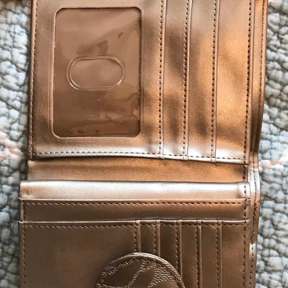 Wallets - Picture 5 of 8